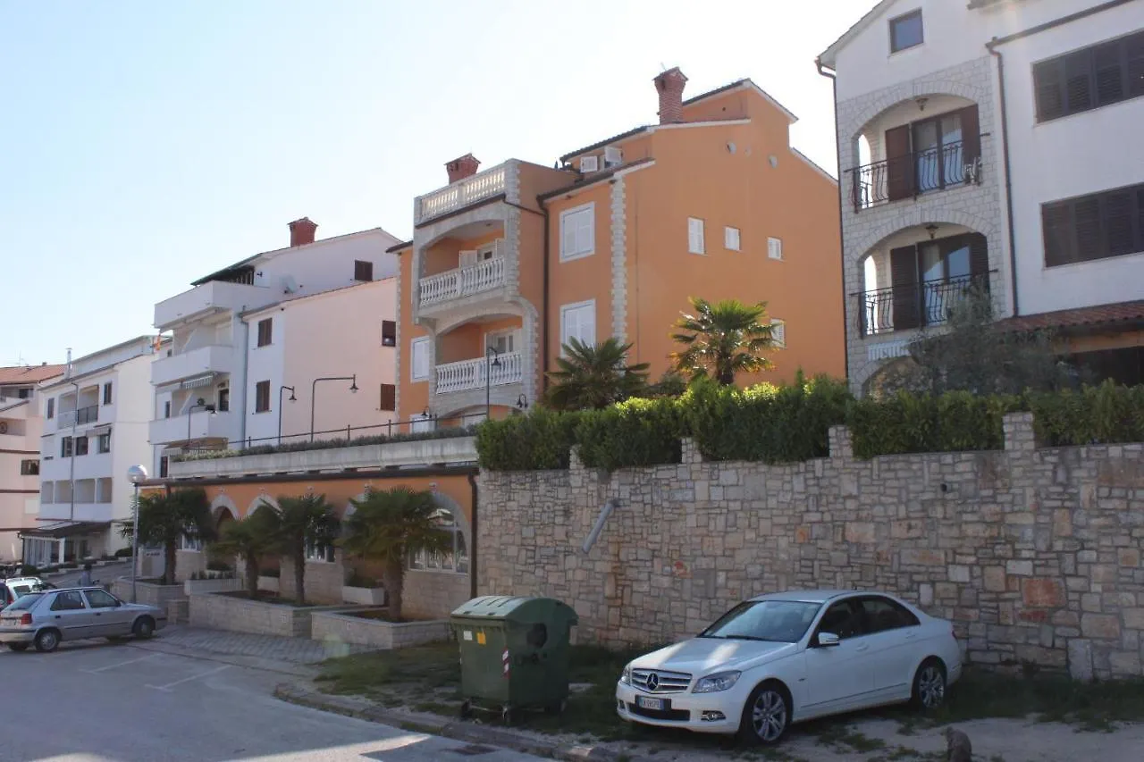 Apartment Studio Vrsar 3007A Croatia